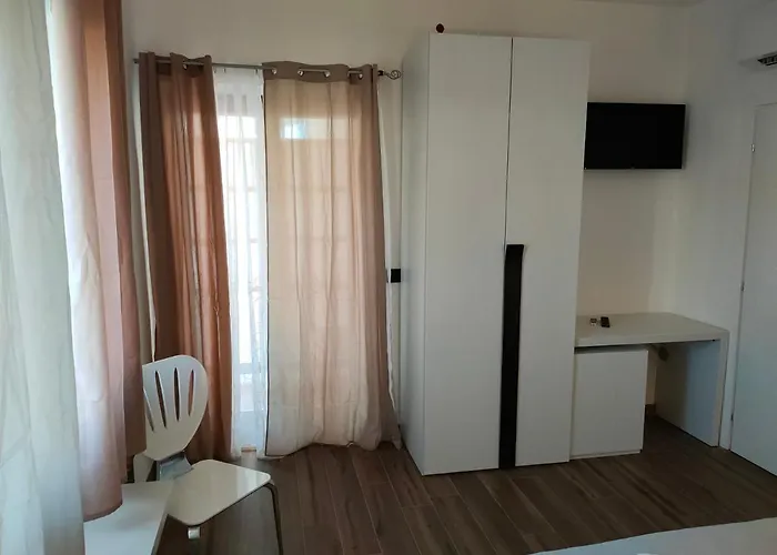 Oda ve Kahvaltı Picarielli 3*
