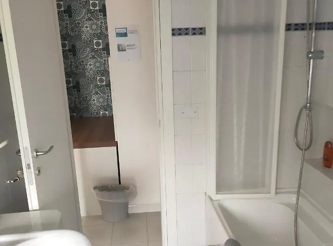 Picarielli Oda ve Kahvaltı 3*